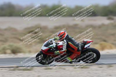 media/May-05-2025-Moto Forza (Mon) [[3c1838c5e5]]/2-B Group/Session 3 (Panning Test Turn 14 Inside)/